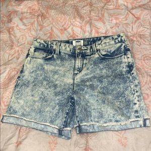 ‼️Acid Wash Capri Shorts‼️